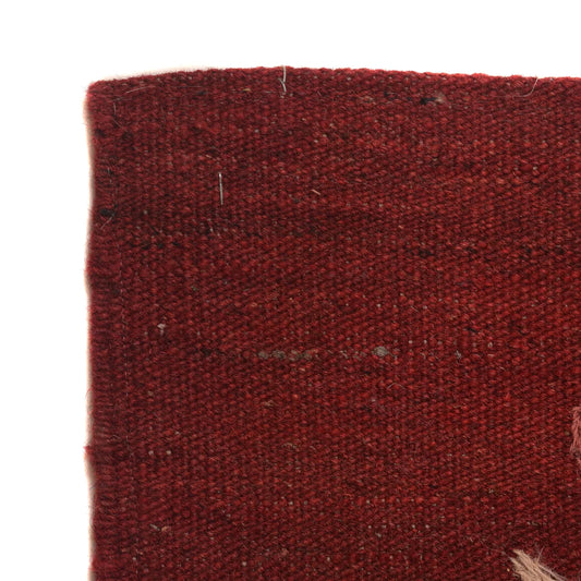 Richmond Crimson | 5'6" × 7'9" ft | Ref: B34460