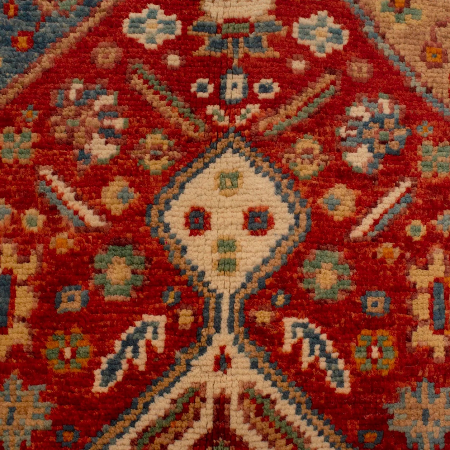Sandringham Heirlooms | 3'9" × 5'8" ft | Ref: Y33030