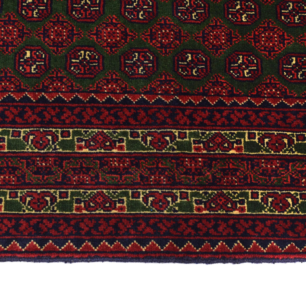 Ravenhurst Court Rug | 3' 5" x 4' 10" ft (103 x 148 cm) | Ref: B21050