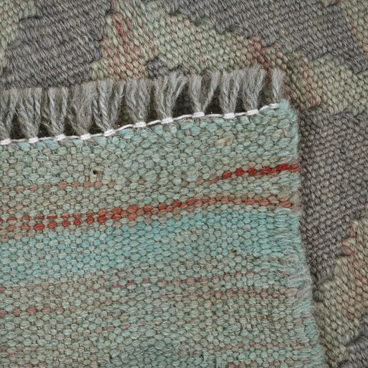 Willowmere Weft Kilim Rug | 1' 11" x 2' 11" ft (58 x 89 cm) | Ref: B29205