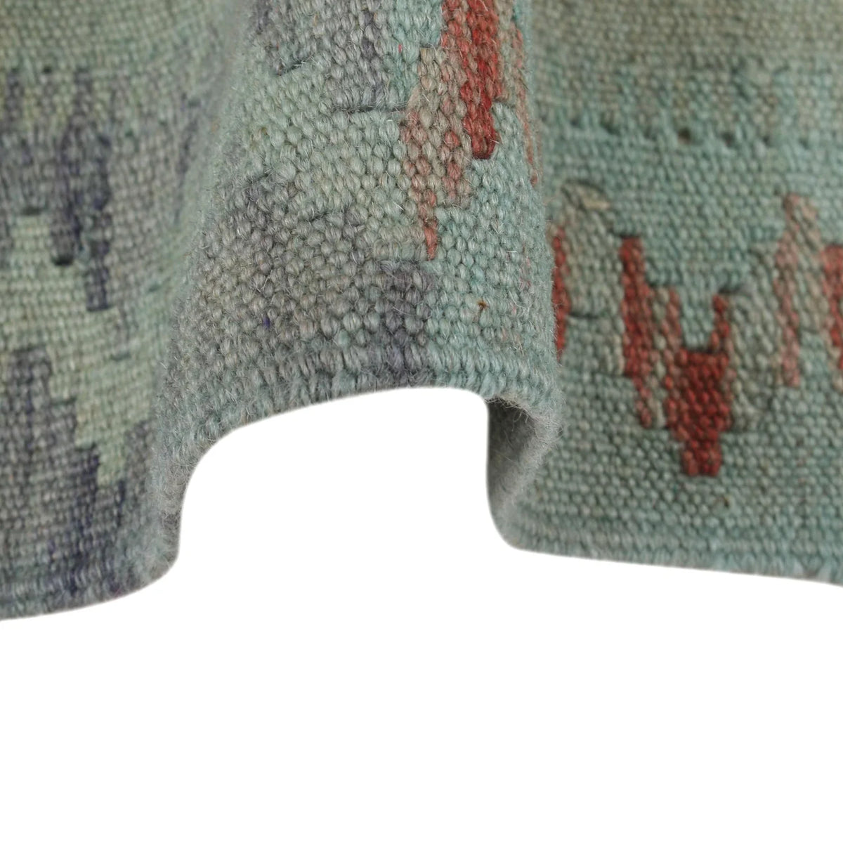 Thornfield Weft Kilim Rug | 3' 11" x 5' 6" ft (119 x 168 cm) | Ref: B29235