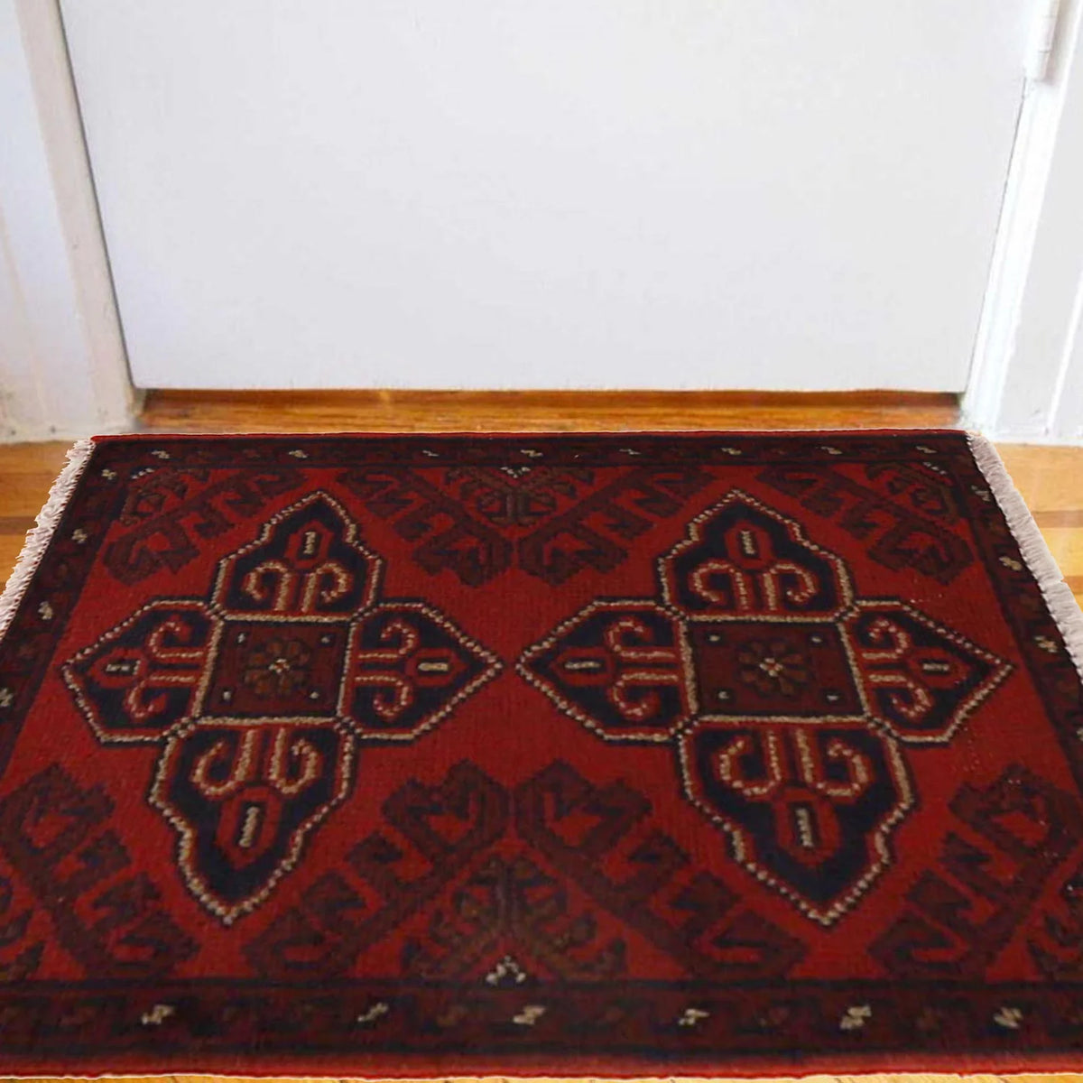 Crimson Medallion Doormat | 1' 5" x 2' 0" ft (42 x 61 cm) | Ref: B30083