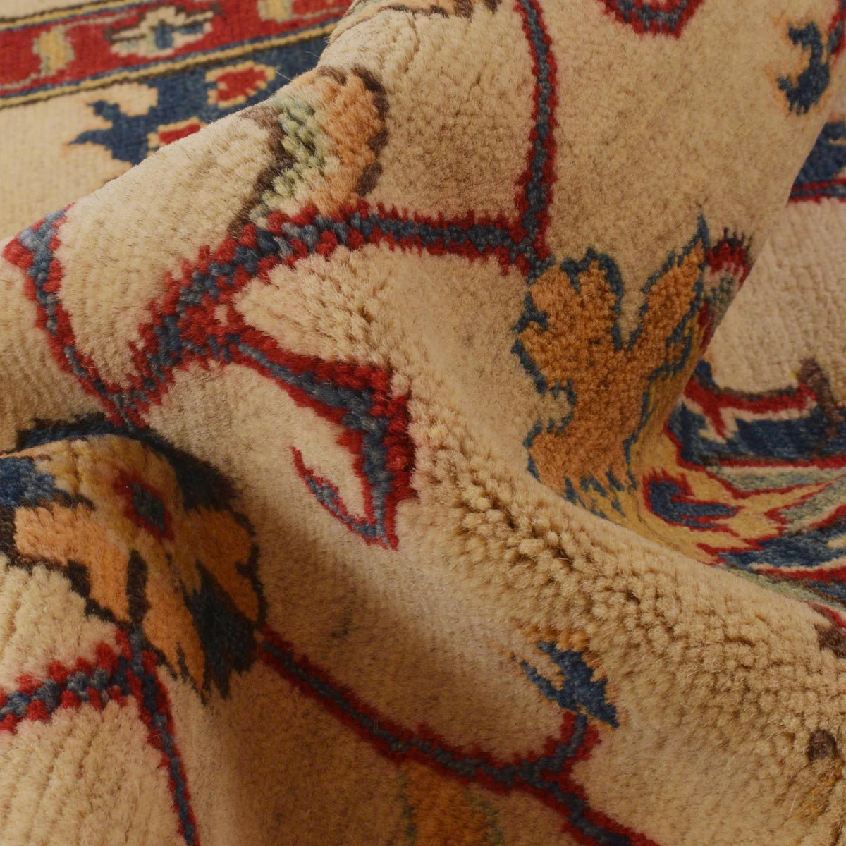 Waverton Fields Rug | 2' 7" x 3' 11" ft (79 x 120 cm) | Ref: B35136