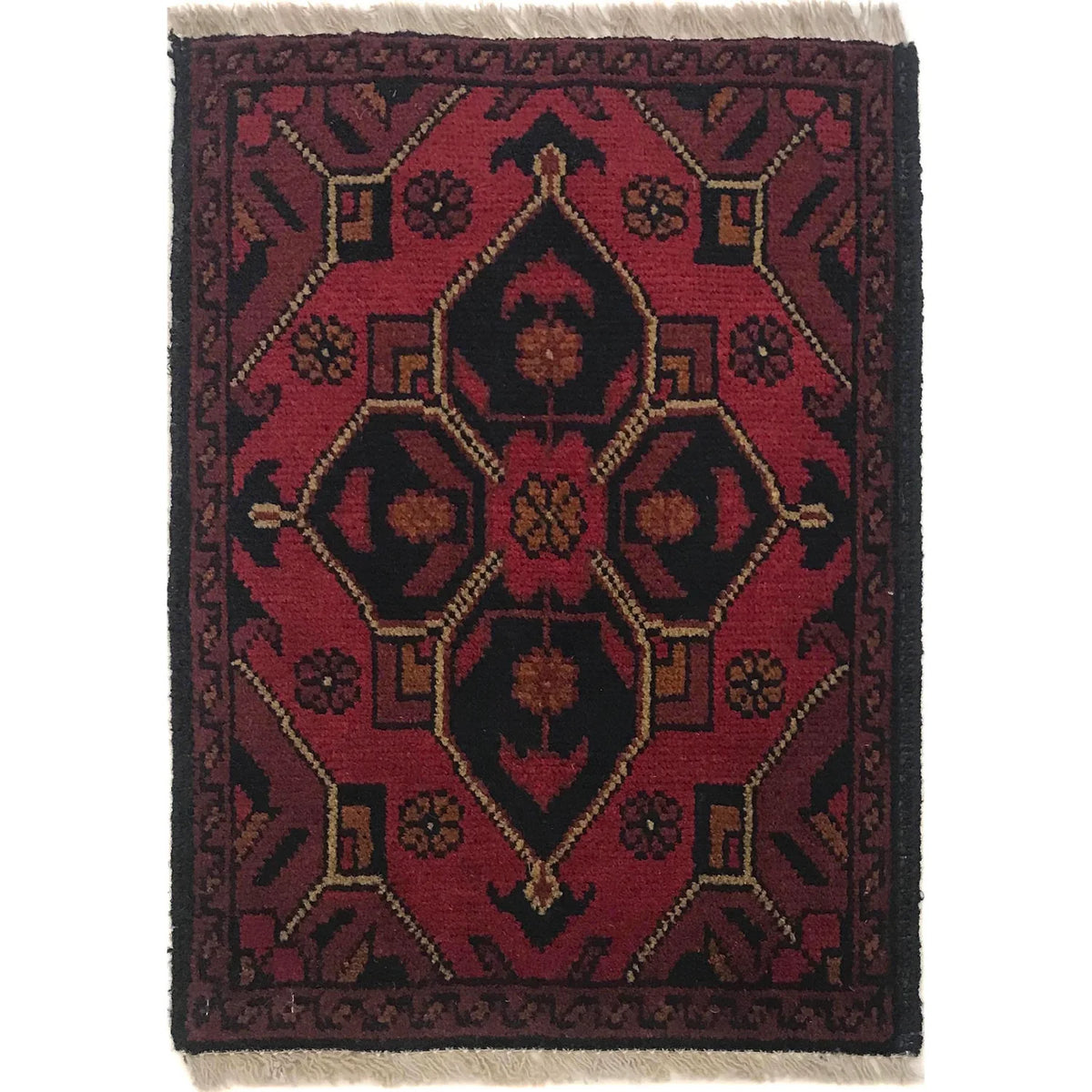 Trinity Chain Doormat | 1' 5" x 1' 11" ft (42 x 58 cm) | Ref: B35638