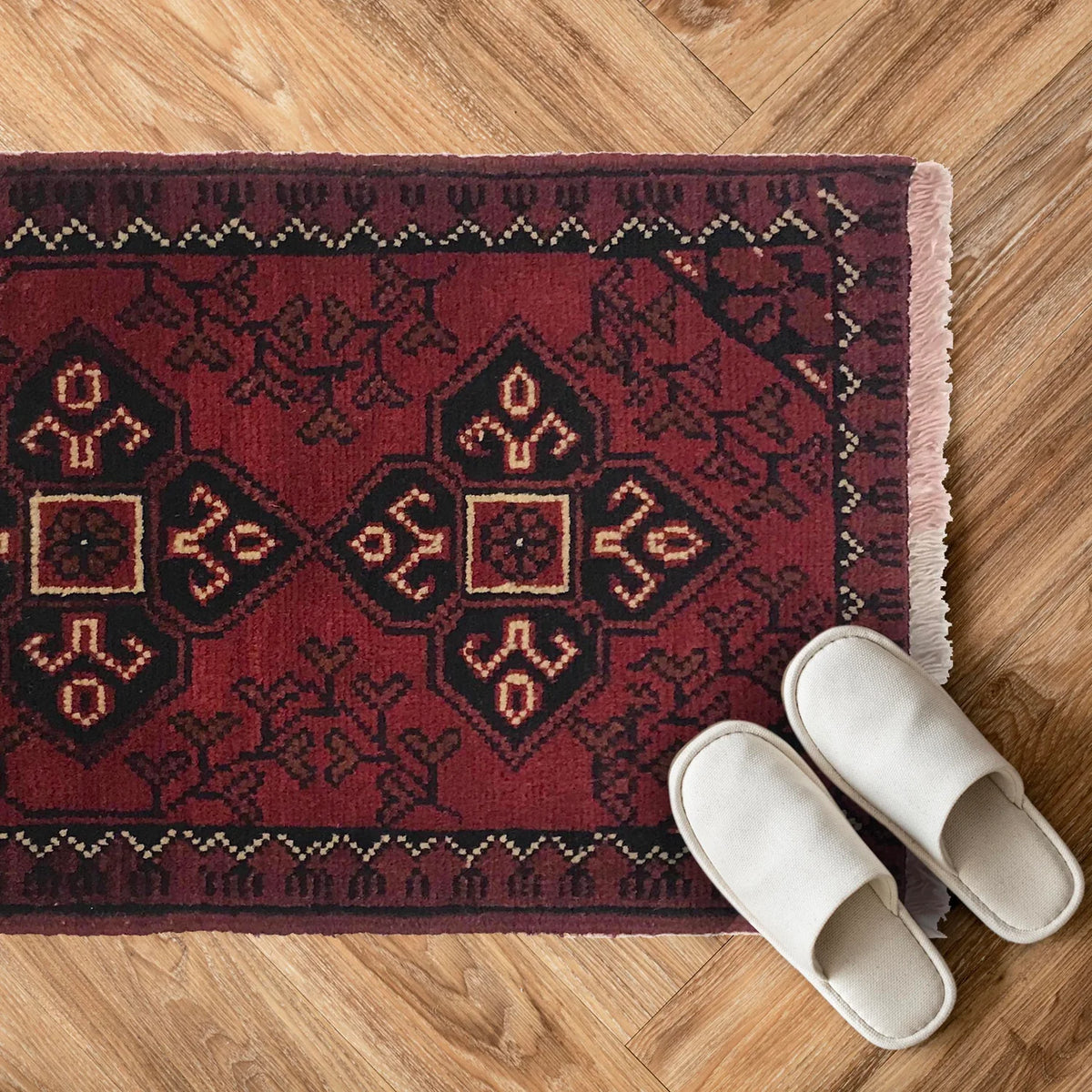 Compass Cross Doormat | 1' 4" x 2' 0" ft (41 x 60 cm) | Ref: B35643