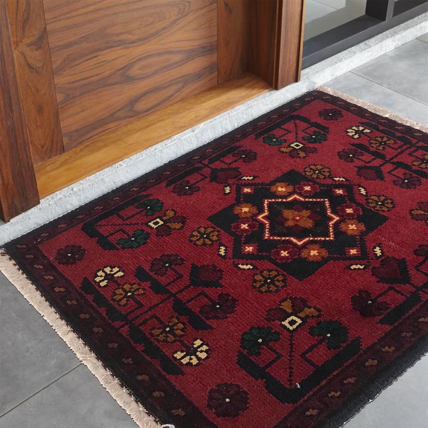 Compass Star Doormat | 1' 5" x 1' 11" ft (42 x 58 cm) | Ref: B35683
