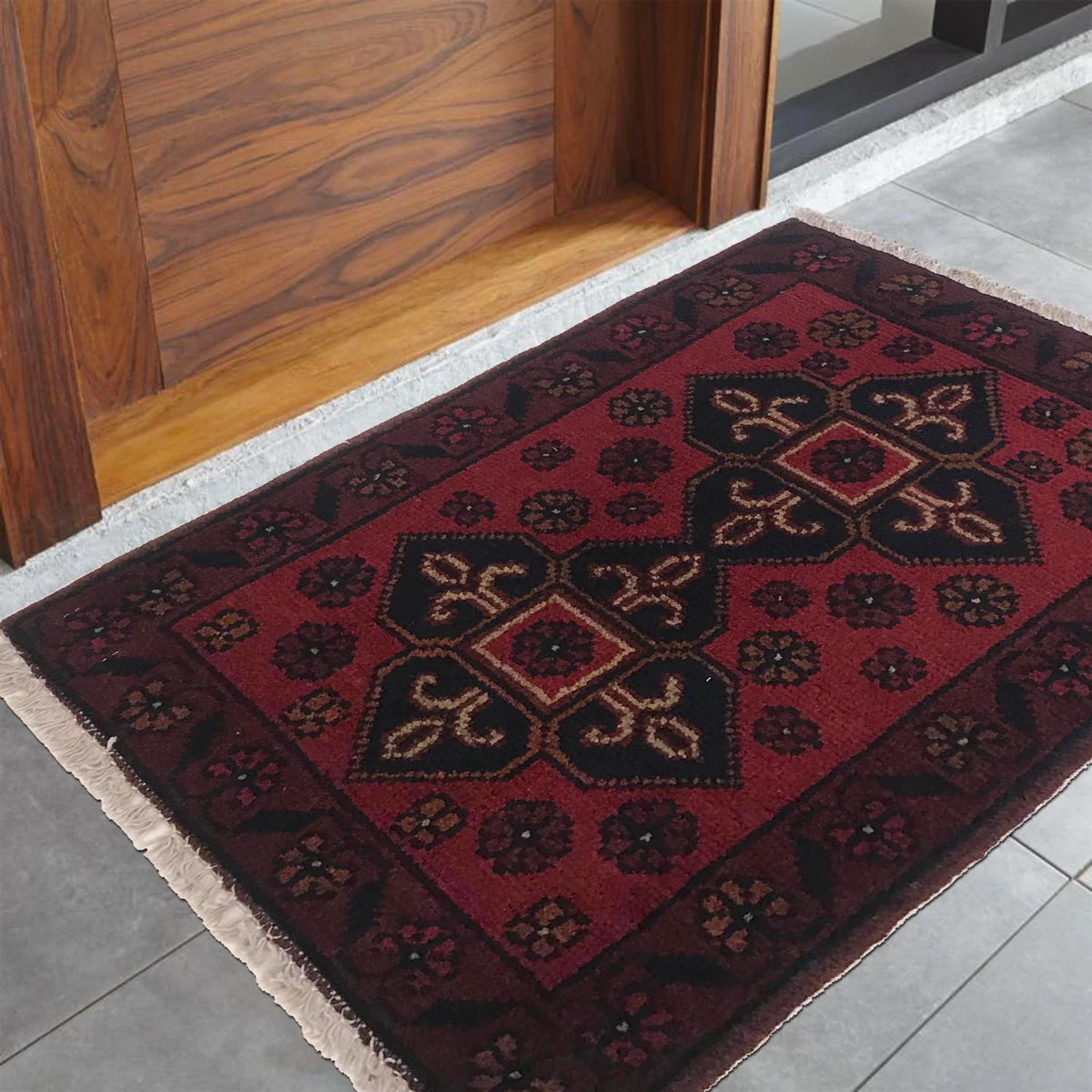 Staggered Bloom Doormat | 1' 5" x 1' 11" ft (42 x 59 cm) | Ref: B35701