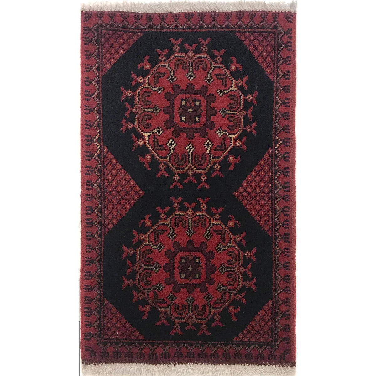 Ember Medallion Doormat | 1' 3" x 2' 2" ft (39 x 65 cm) | Ref: B35744