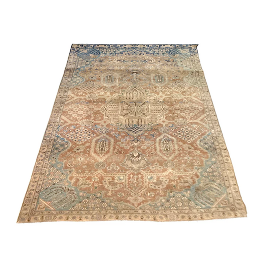 Ashcombe Vale Rug | 6' 9" x 10' 6" ft (206 x 321 cm) | Ref: B39596a
