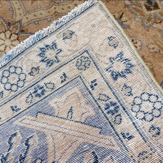 Ashcombe Vale Rug | 6' 9" x 10' 6" ft (206 x 321 cm) | Ref: B39596a