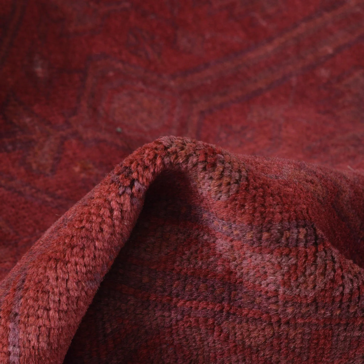 Crimson Reeve Area Rug | 4' 1" x 5' 6" ft (125 x 167 cm) | Ref: P26495