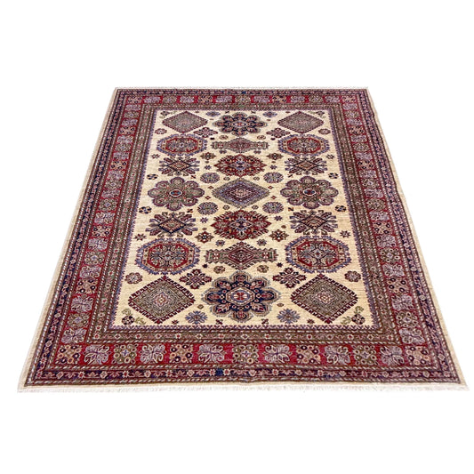 Canterbury Medallion Wool Rug | 5' 9" x 7' 8" ft (174 x 233 cm) | Ref: Y39589
