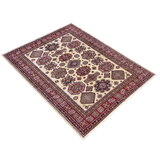Canterbury Medallion Wool Rug | 5' 9" x 7' 8" ft (174 x 233 cm) | Ref: Y39589