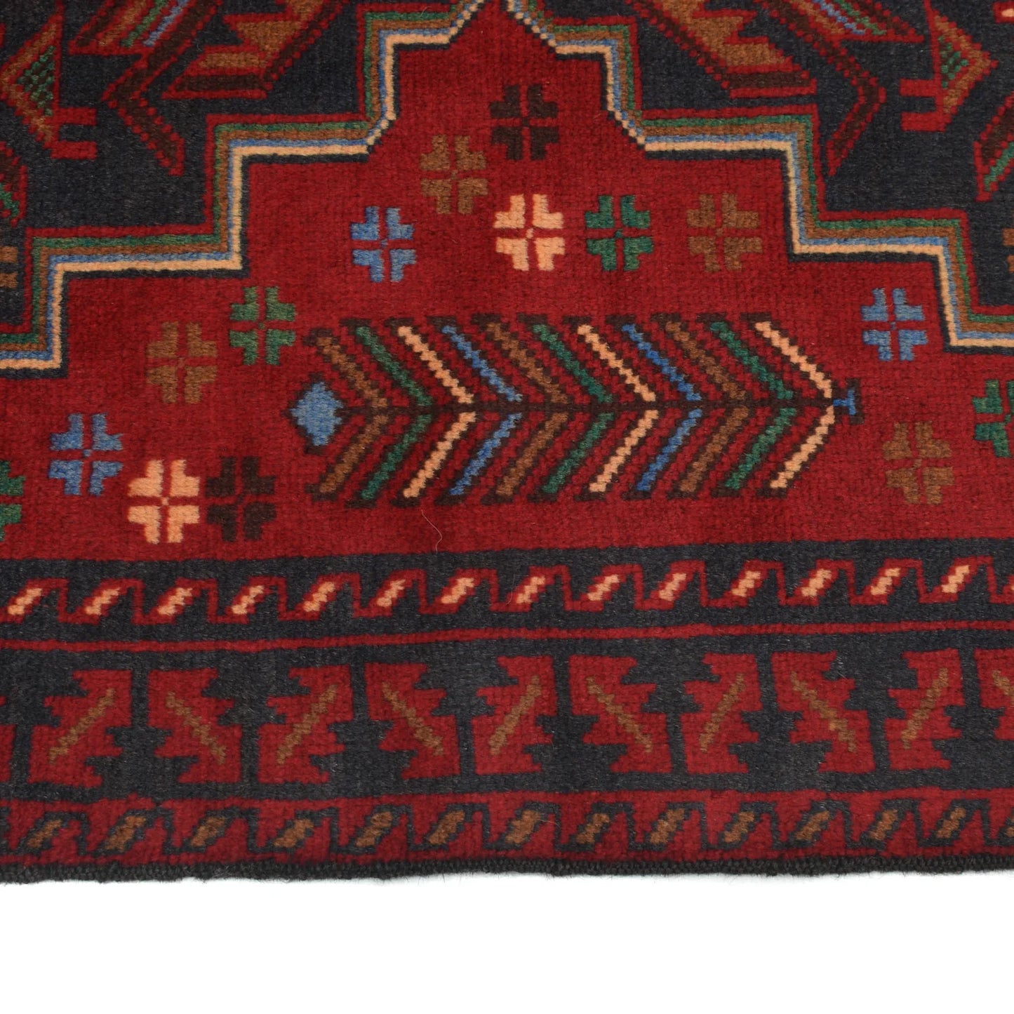 Holborn Crimson | 2'6" × 4'7" ft | Ref: G19423